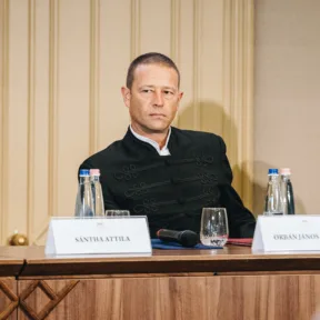 Korszakos zseni is kevés ahhoz, hogy 412 millió forintos jogdíjat kapjon, nemhogy Orbán János Dénes