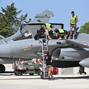 Lezuhant egy francia vadászbombázó Nancy közelében, legkevesebb egy katona meghalt