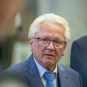 Orosz merénylettervek miatt erősítik az európai hadiipari vezetők személyi védelmét