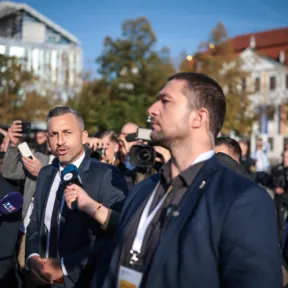 Repedezik az AfD elleni tűzfal, decemberben szélsőjobboldali tartományi kormányfő jöhet Németországban