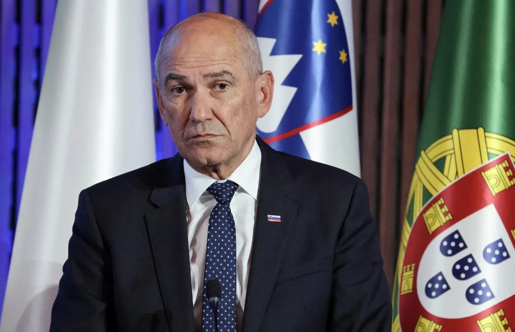 Hajszálon múlt a szlovén közmédia sorsa, Janša kormánya két ügyben is vereséget szenvedett