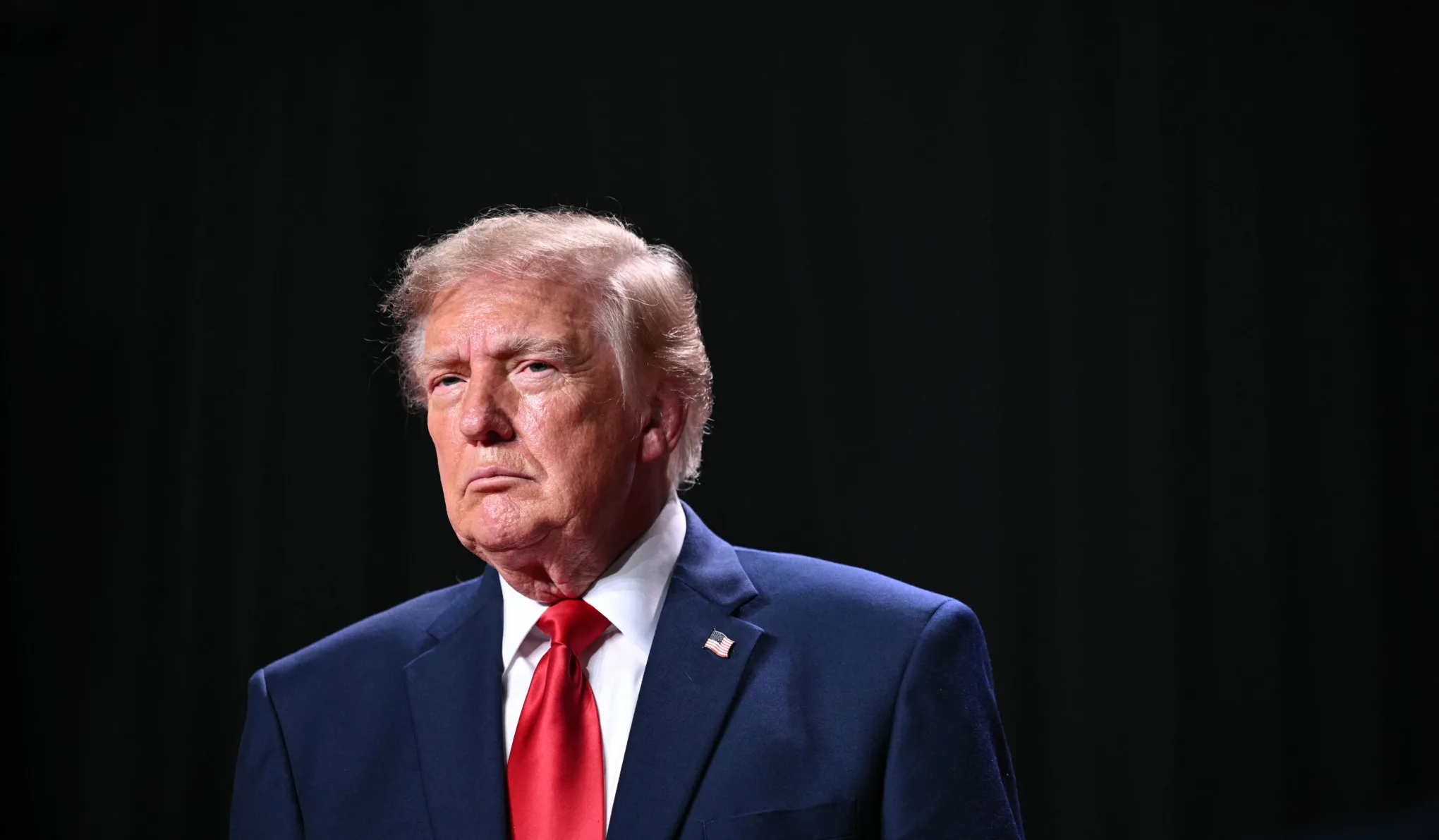 Donald Trump az Atlanti-óceánt is megpróbálta elneveztetni saját magáról