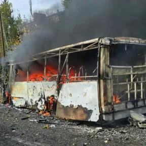 Harminchárom ember meghalt, amikor civileket szállító buszokat ért orosz támadás Ukrajnában