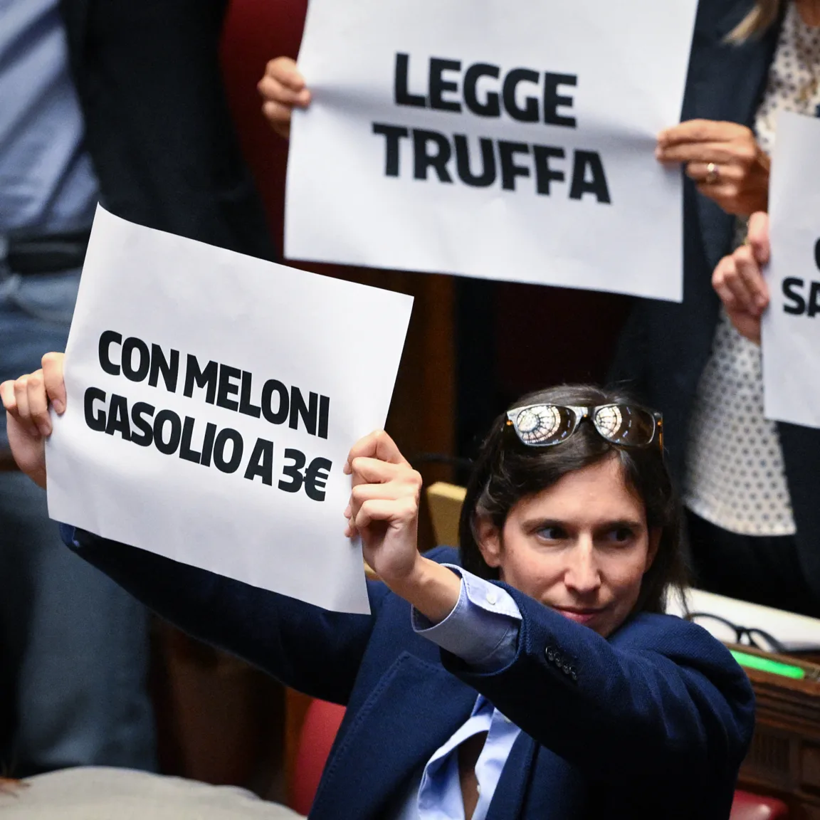 Giorgia Meloni átírta az olasz választási szabályokat, de aggódhat szövetségesei miatt