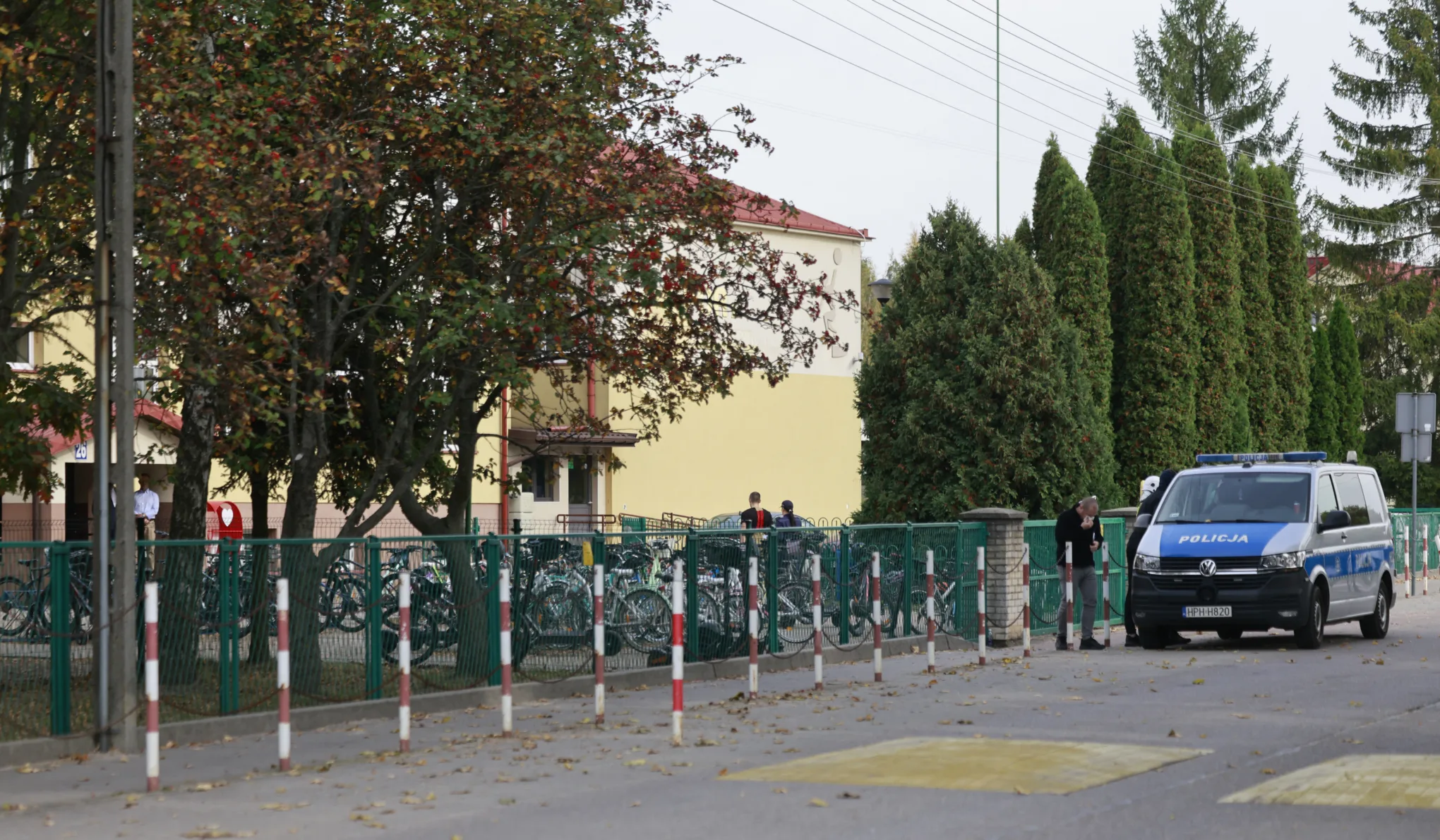 Tizenöt éves fiú késelt egy lengyelországi iskolában, a gondnok életét vesztette