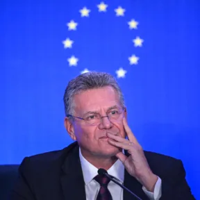 Brüsszel és Peking alkuja átrajzolhatja az autópiacot, Magyarország is érintett lehet