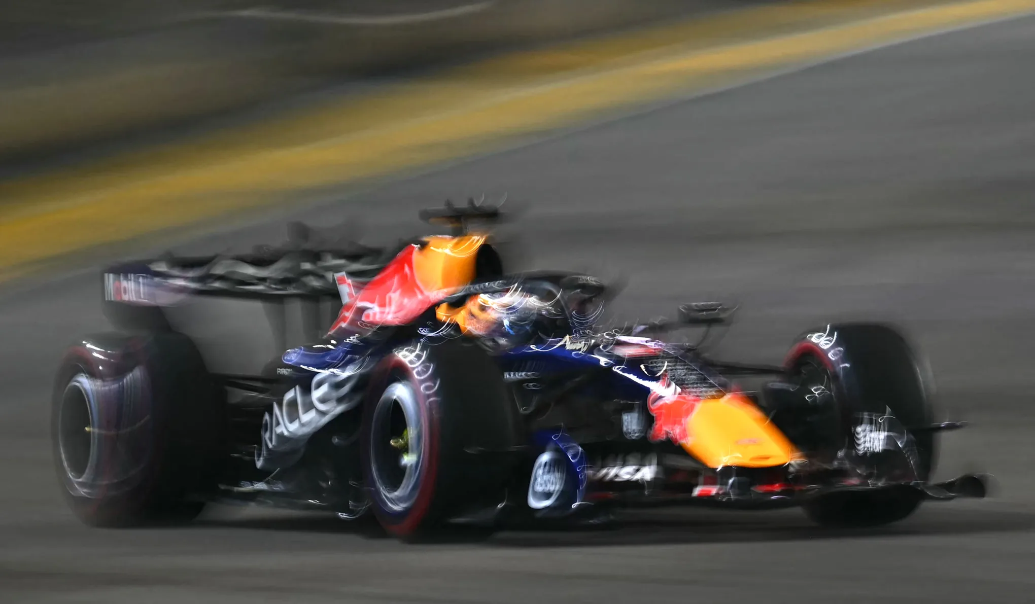 Forma-1: Max Verstappen ellenállhatatlan Szingapúrban, a főfutam időmérőjét is megnyerte