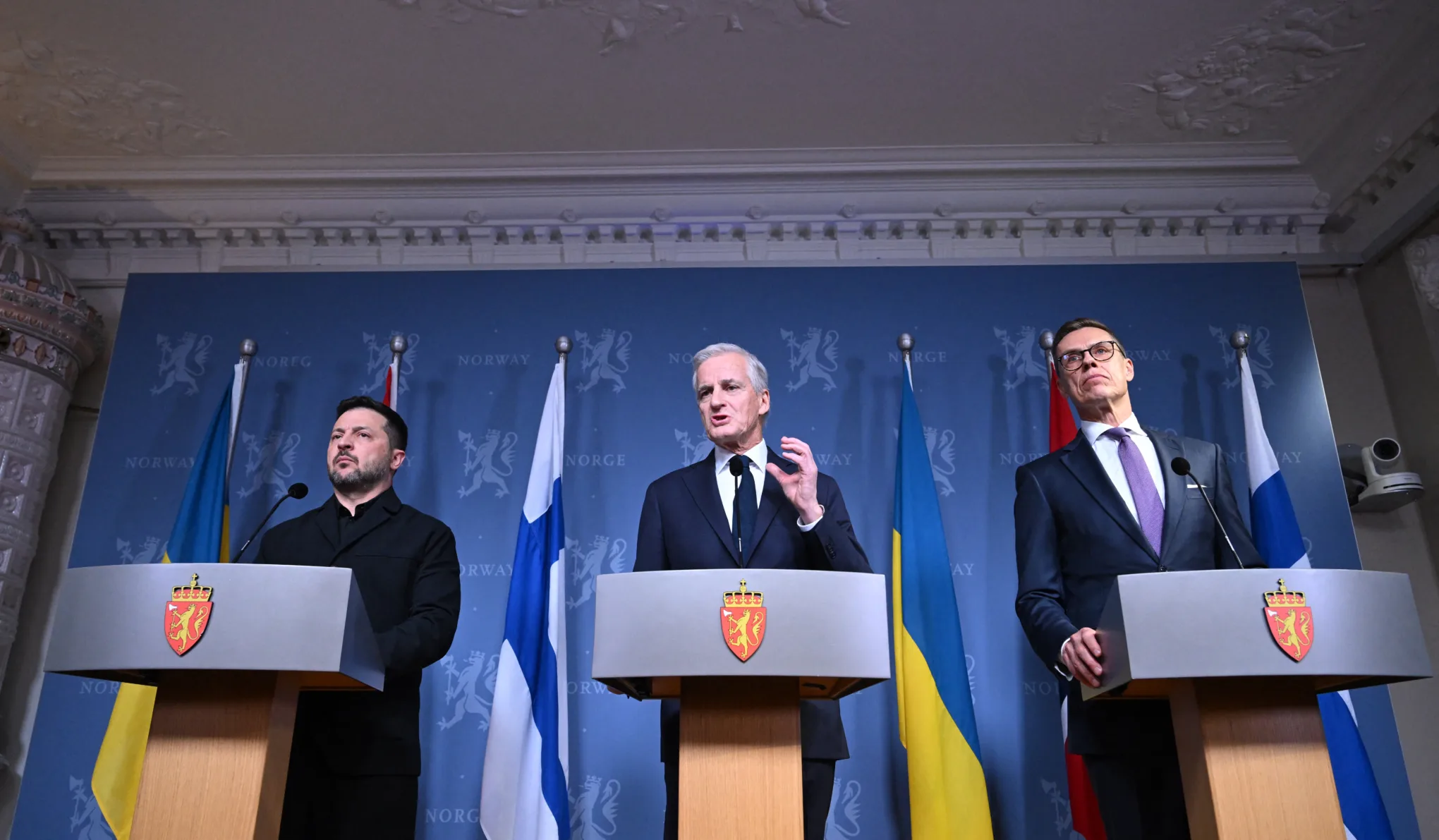 Norvégiából Oroszországba viszi az amerikai megbízott az orosz-ukrán béketervet