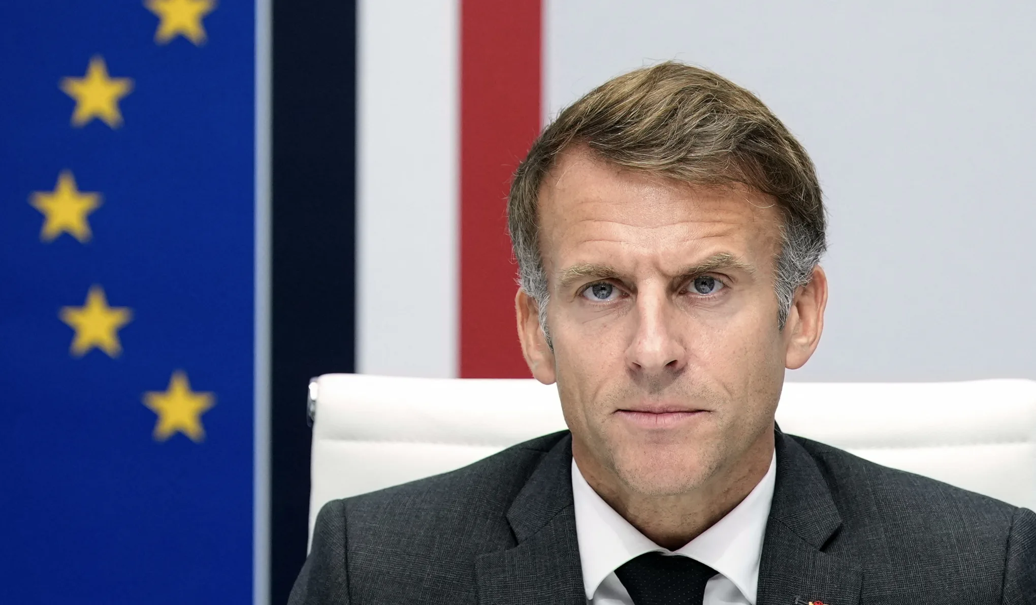 Franciaország újabb tüntetésekre készül, Emmanuel Macron a radikális baloldalt vádolja