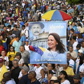 Visszatért Venezuelába a Nobel-békedíjas María Corina Machado, a hatalmi játszma az eddigi legélesebb szakaszába lépett