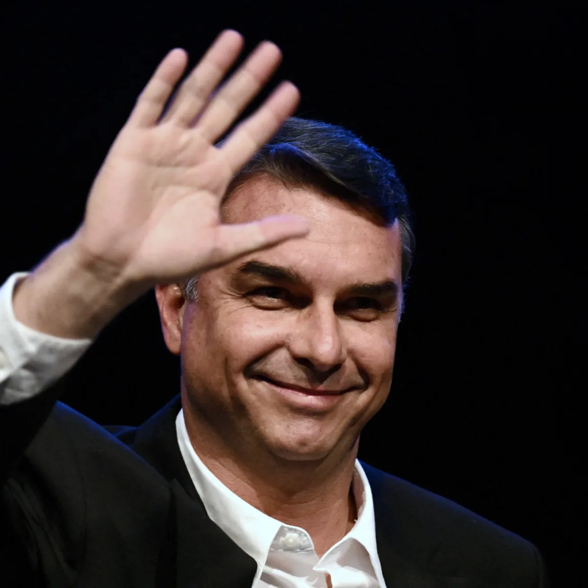 Tényleg az Egyesült Államokba menekült Flávio Bolsonaro, vízumot is kap az elnökválasztási vereség után