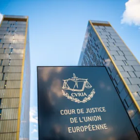 EUB: Magyarország és Csehország uniós jogot sértett az ügyvéd nélküli kihallgatásokra vonatkozó szabályozásával