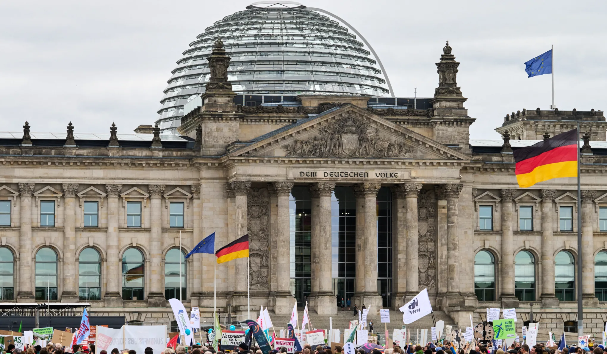 Antiszemitizmus-vita akasztotta meg a berlini kormányalakítást, szünetelnek az egyeztetések