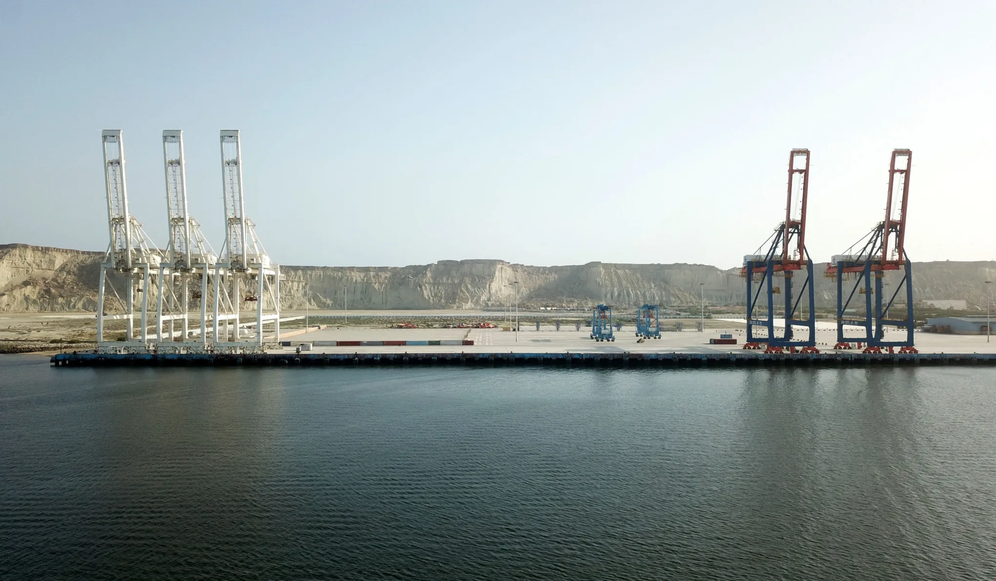 Irán Pakisztánon át kerüli meg a tengeri blokádot, Gwadar hirtelen felértékelődött