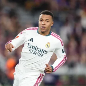 A spanyol bajnokság közvetítését is felfüggeszti Kína, amiért Kylan Mbappé felidézett egy mémet Mao Ce-tunggal
