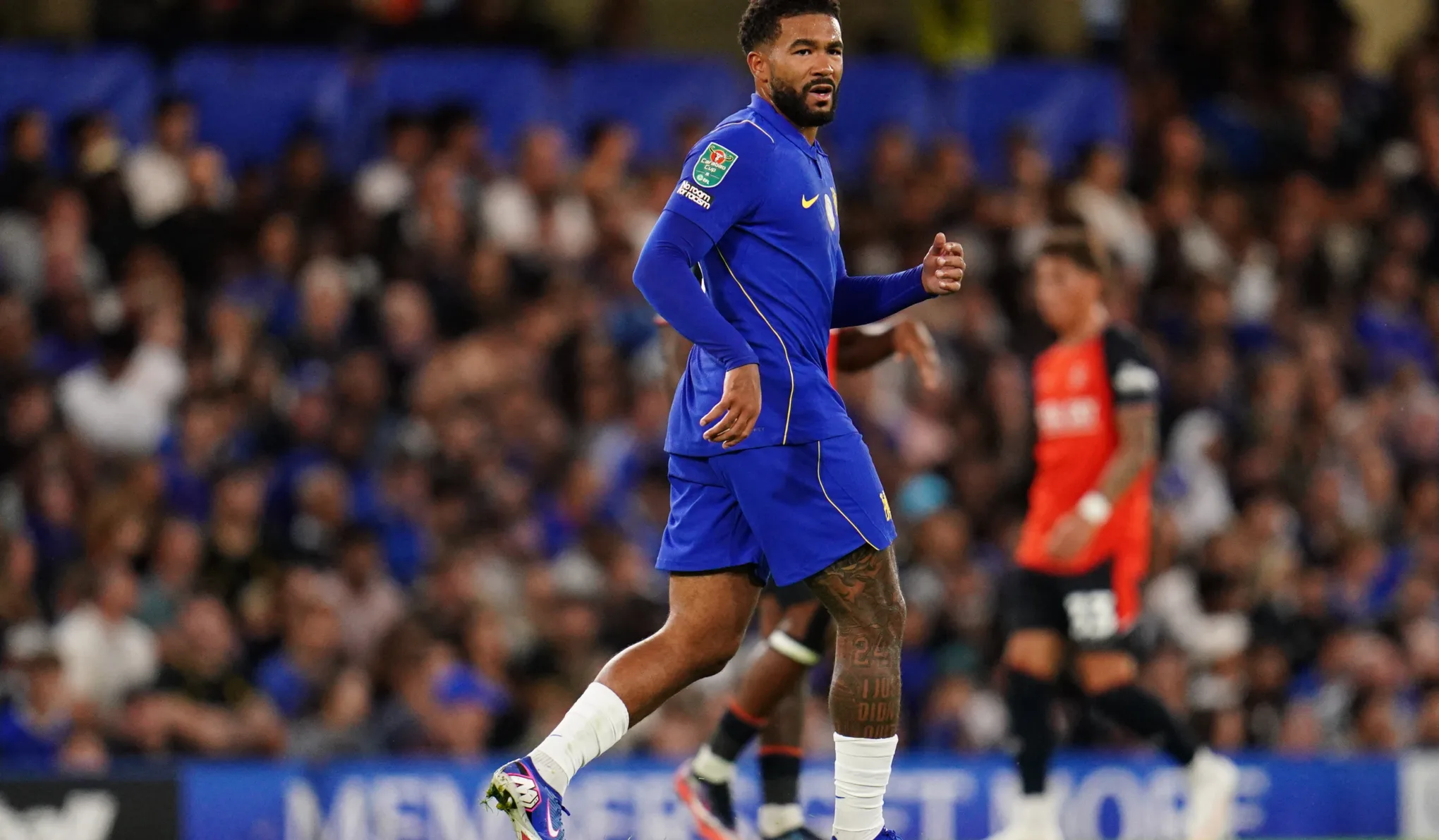 Megműtötték a Chelsea csapatkapitányát, idén már nem léphet pályára