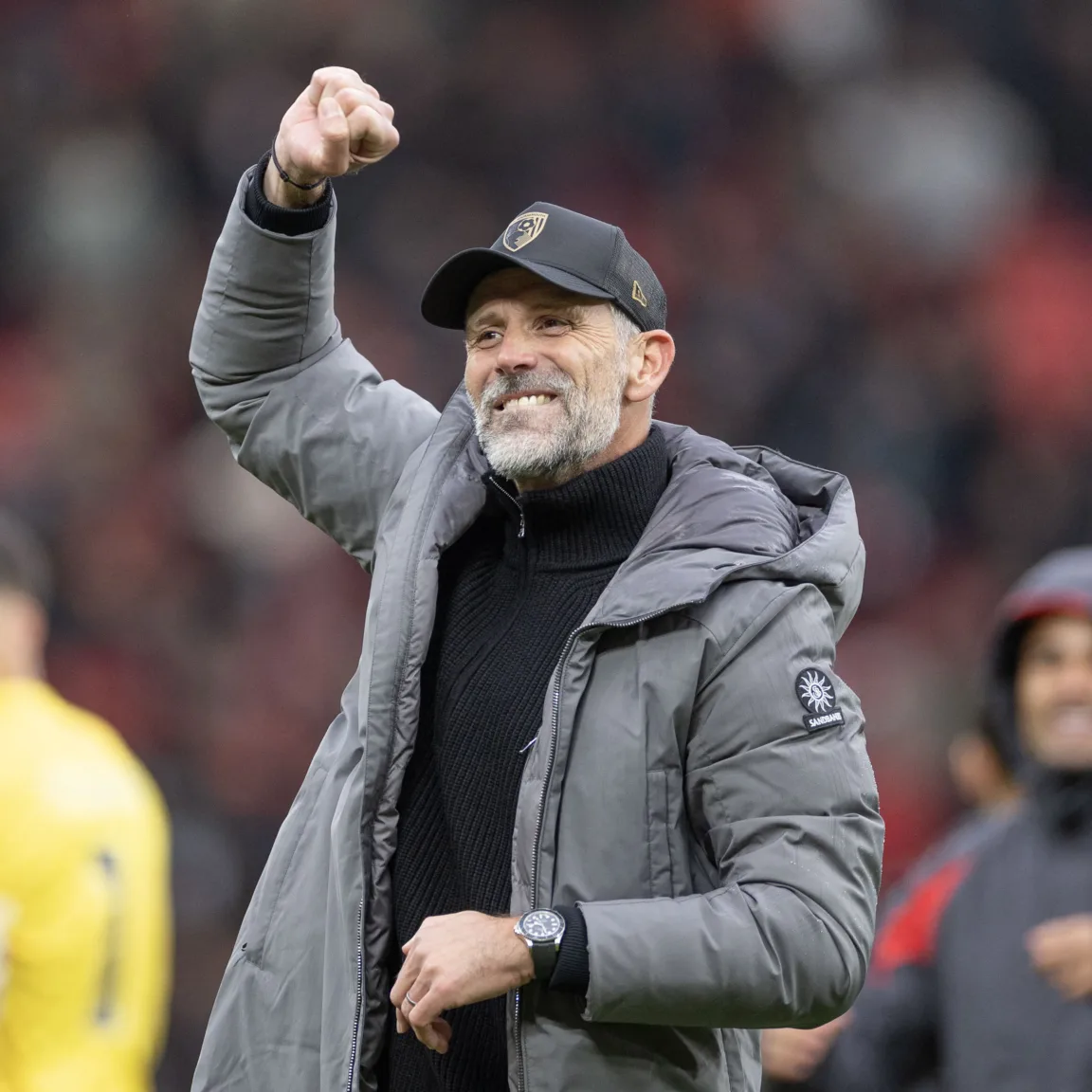 Liverpoolban ünnepeltek, Manchesterben menekültek a szurkolók