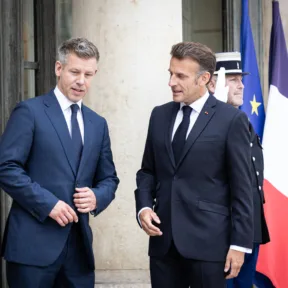 Magyar Péter bejelentette, hogy Emmanuel Macron francia elnök Magarországra jön október 23-án