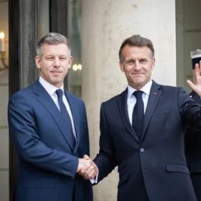 A francia nagykövetség szerint nem igaz, hogy Magyarországra jön Emmanuel Macron francia elnök az 1956-os forradalom 70. évfordulóján
