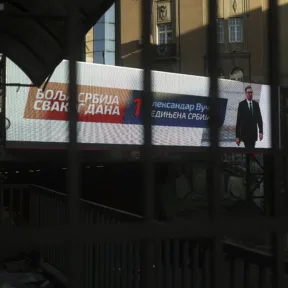 Halálos fenyegetést kapott két újságíró, akik a szerb vezetés maffiakapcsolatairól írtak