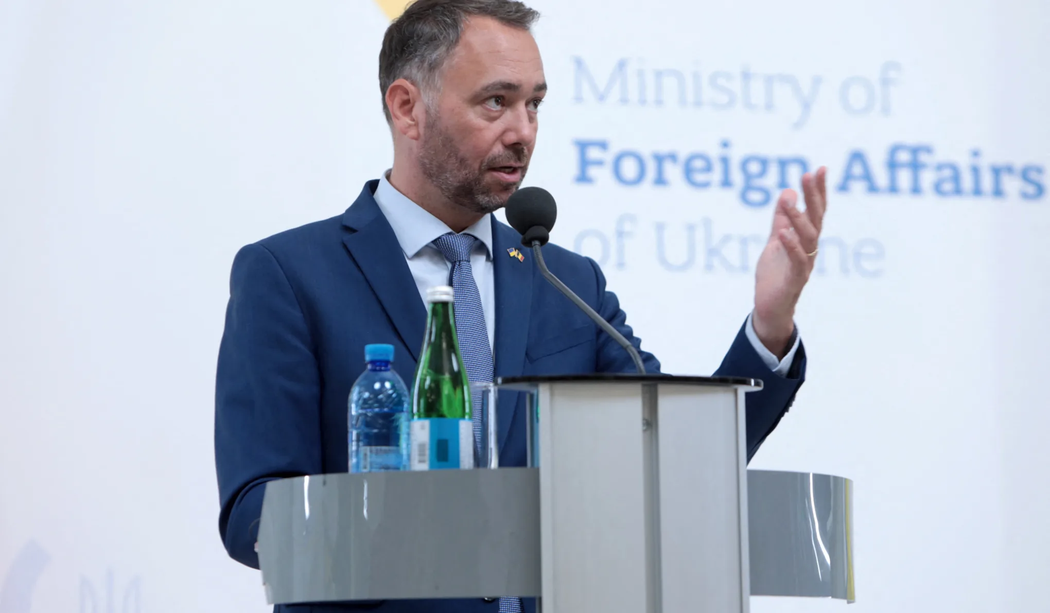 Álarcot viselő telepesek támadtak Ciszjordániában francia és lengyel és belga diplomatákra