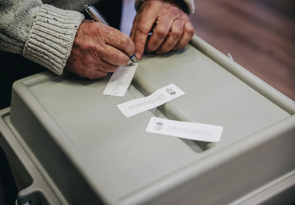 A tavaszi választás után 61 pártot szüntetne meg az ügyészség