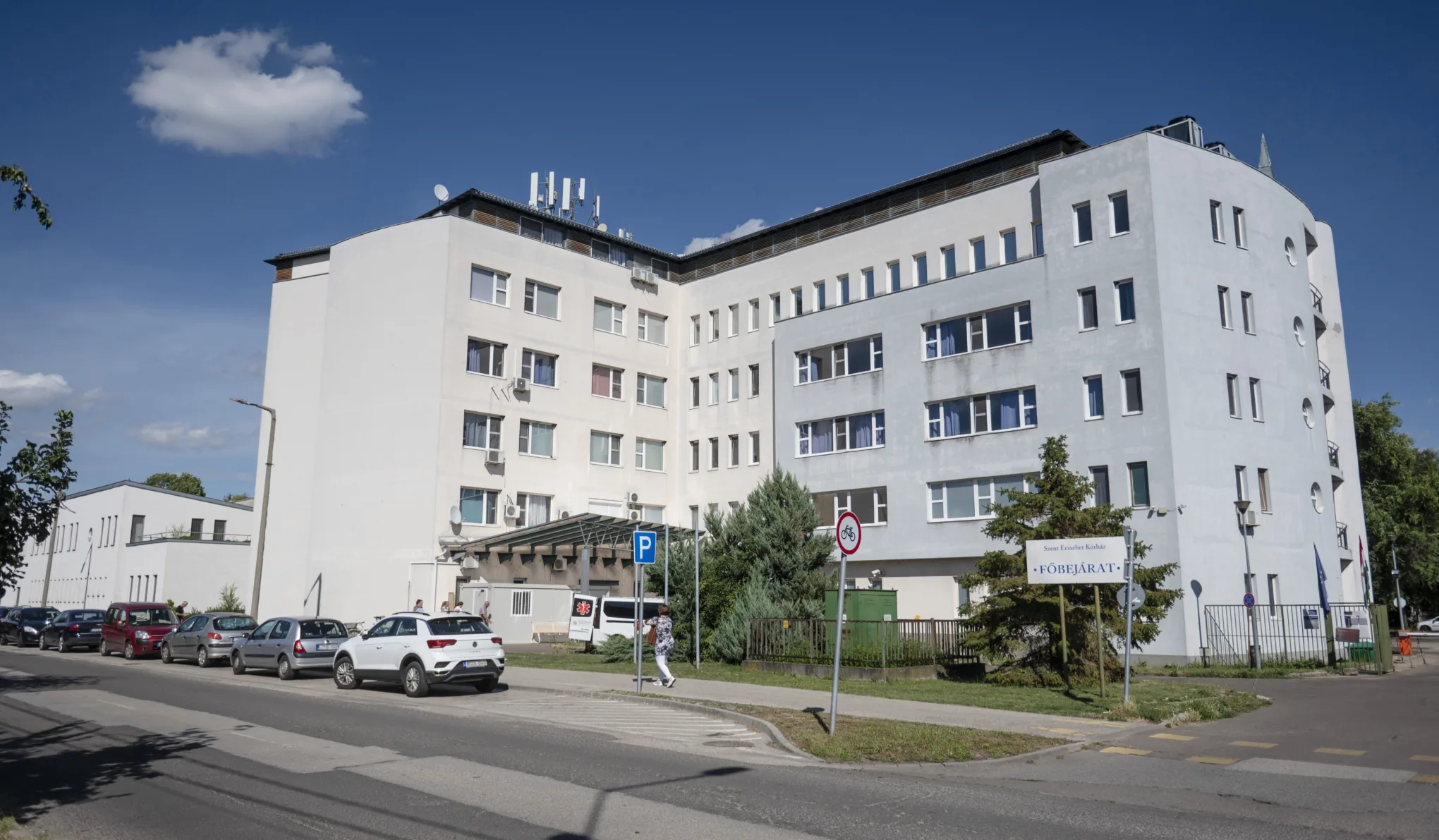 Felmentették tisztségéből a Jászberényi Szent Erzsébet Kórház főigazgatóját