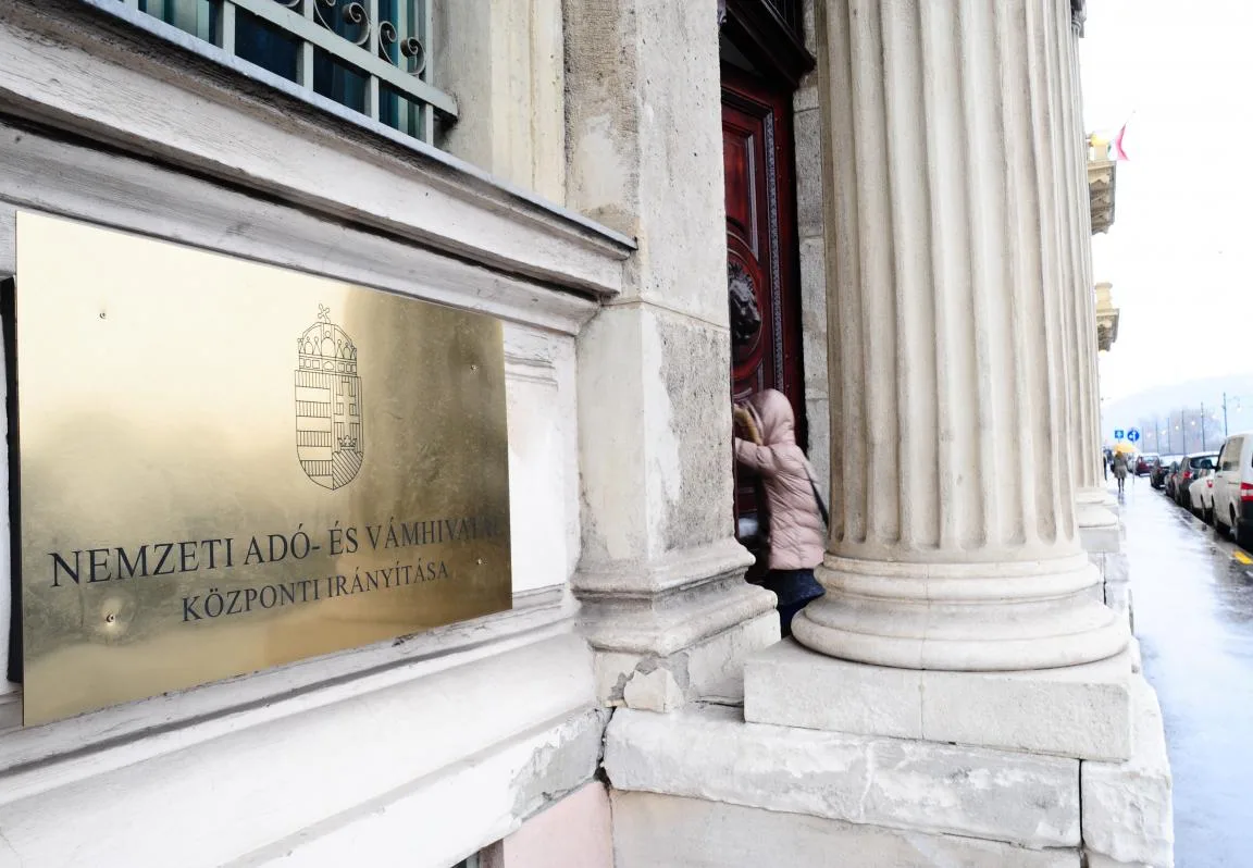 Már tizenhét országot érint a gázkereskedelemre épülő adócsalási ügy, nőtt a gyanúsítottak száma