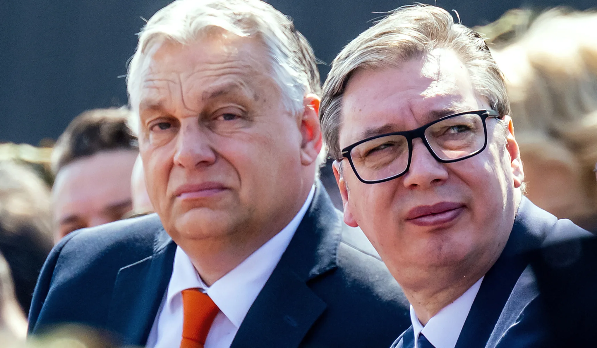 A leválthatatlanok alkonya: Orbán után Vučić is megbukott