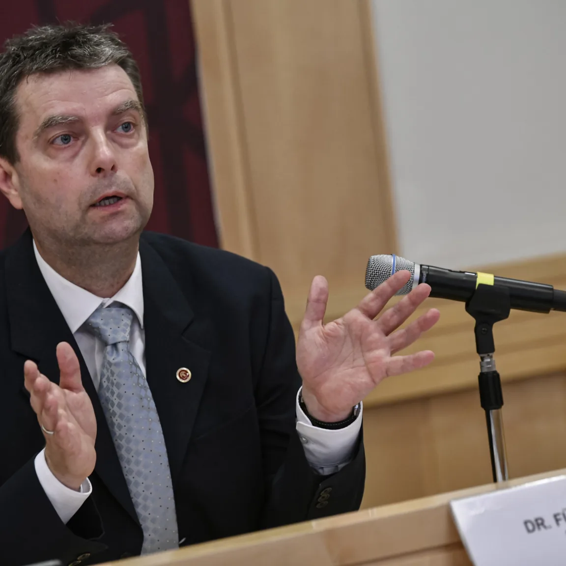 Fürcht Pál sajátos vádalkura készül, Magyar Péterben látja a megfelelő személyt