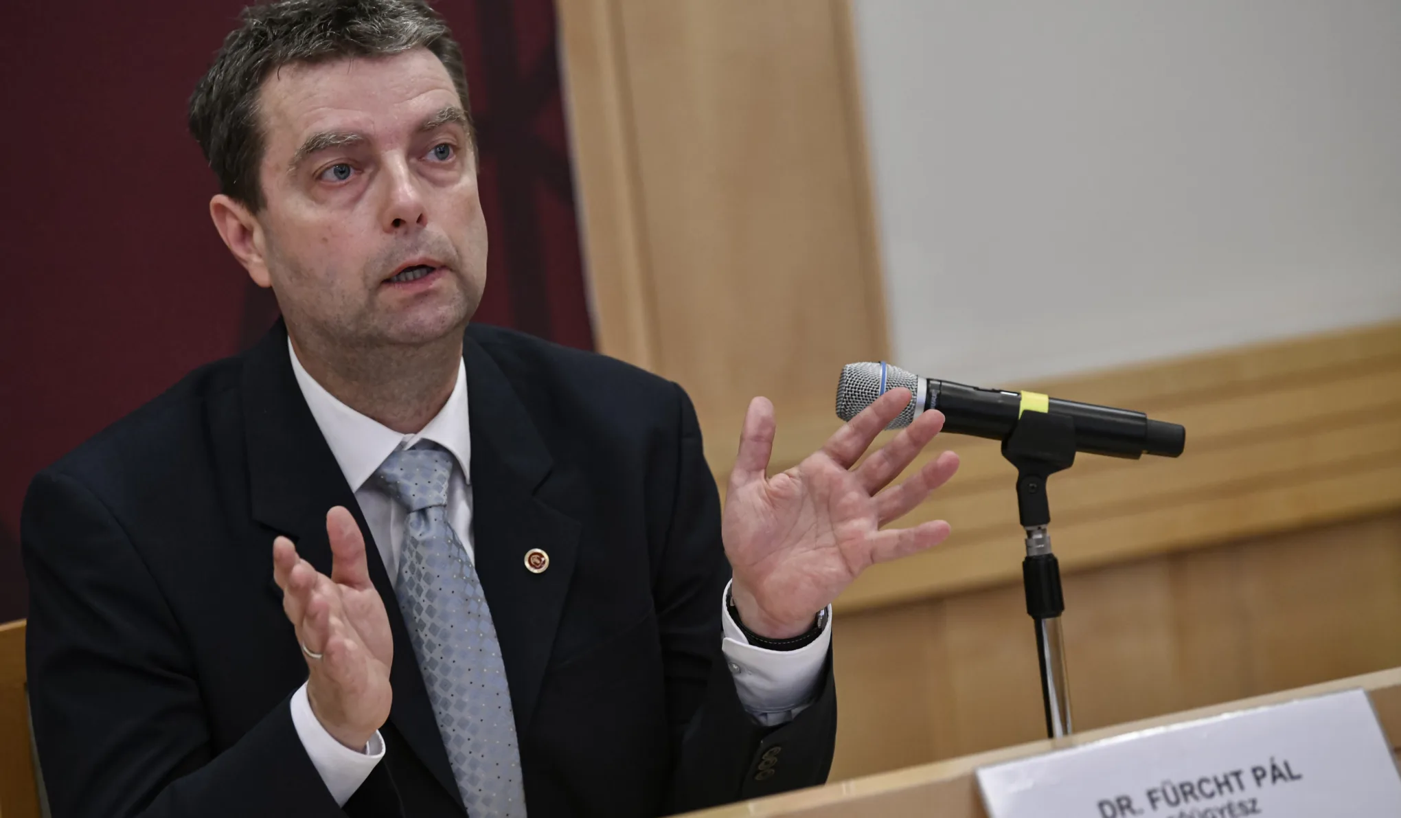 Fürcht Pál sajátos vádalkura készül, Magyar Péterben látja a megfelelő személyt