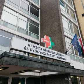 Ismét kettéválik a népegészségügy és gyógyszerészet, megszűnik az NNGYK