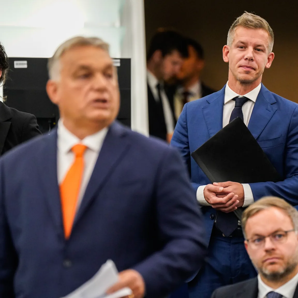 887,5 millió forint költségvetési támogatást kap jövőre a Fidesz, a Tisza több mint 1,2 milliárdból gazdálkodhat