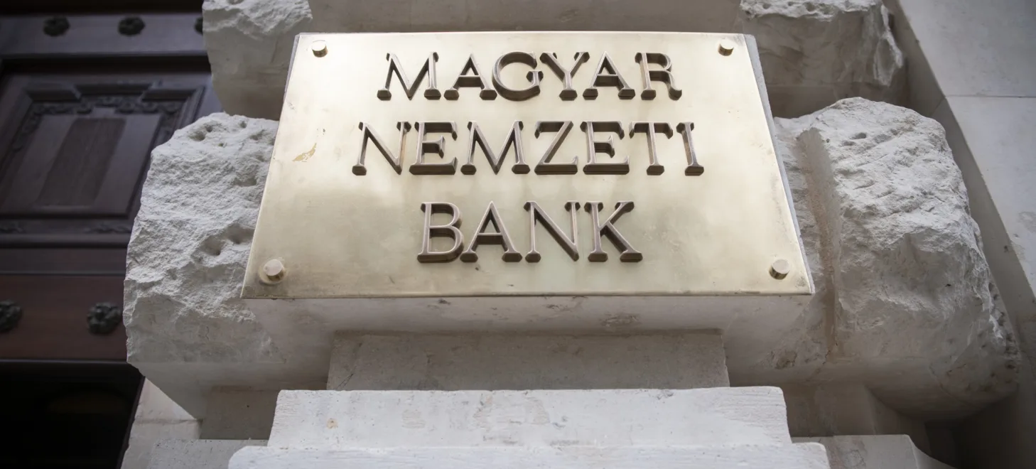 Házkutatást tartottak az MNB-botrányban érintett Raw Developmentnél, értékpapírokat is lefoglaltak
