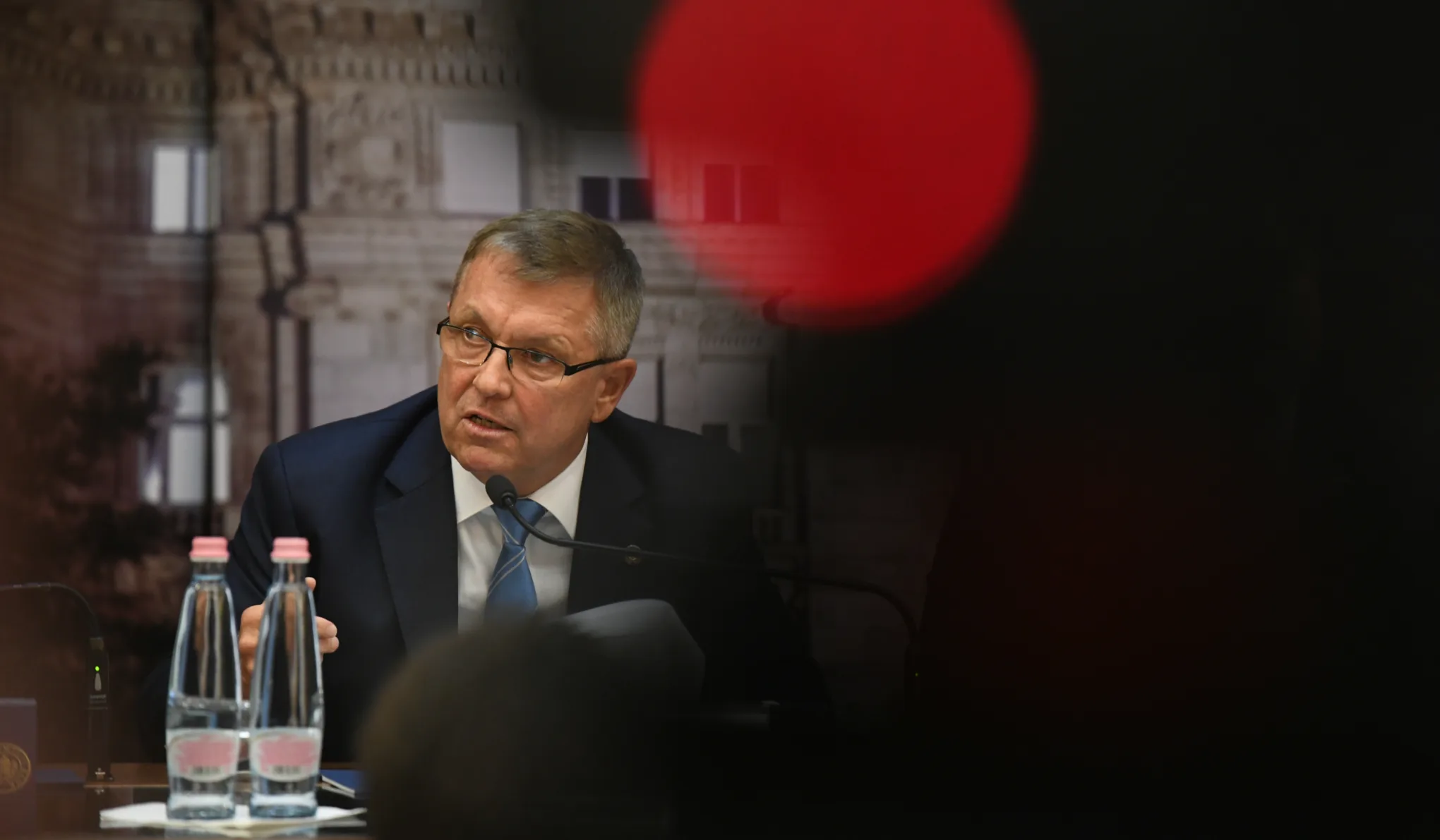 Nyolc év alatt 1,1 milliárd forintot kapott az MCC a Matolcsy-féle jegybanki alapítványoktól