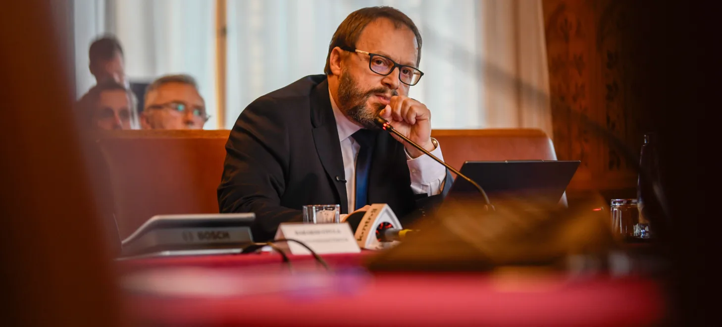 Lakner Zoltán: Jön a Tisza-kormány első költségvetése, kiderül, hogy építkezés kezdődik-e vagy barkácsolás
