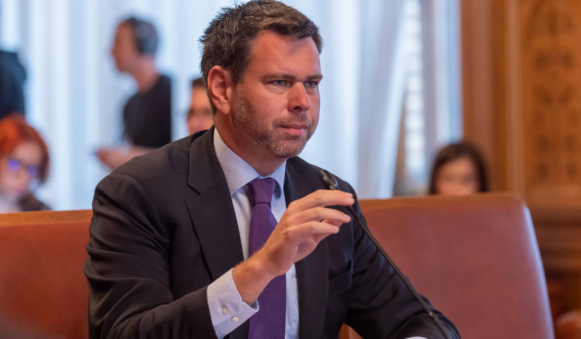 Vitézy Dávid: Bevezetjük az átlagsebesség-mérést, valaki 214-gyel száguldott kilométereken át