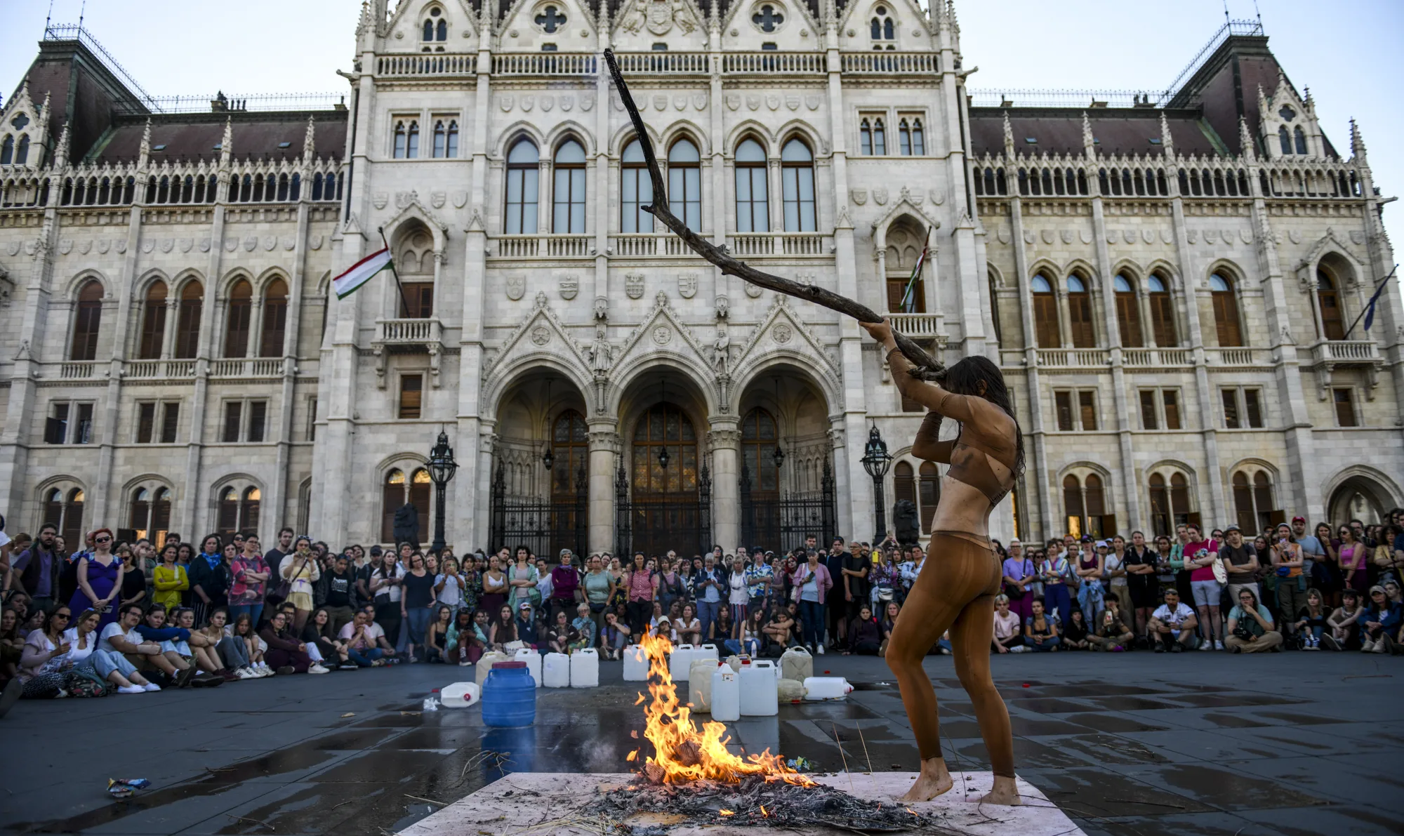 Az isztambuli egyezmény ratifikálására kérik a magyarországi női magazinok a Tisza-kormányt