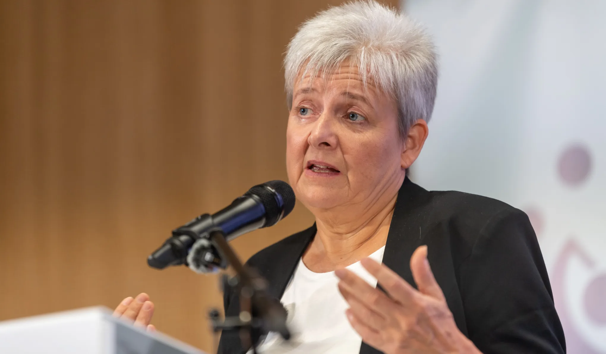 Lannert Judit bejelentette, hogy tízpontos javaslatcsomagot állítottak össze az SNI-s gyerekek fejlesztésére