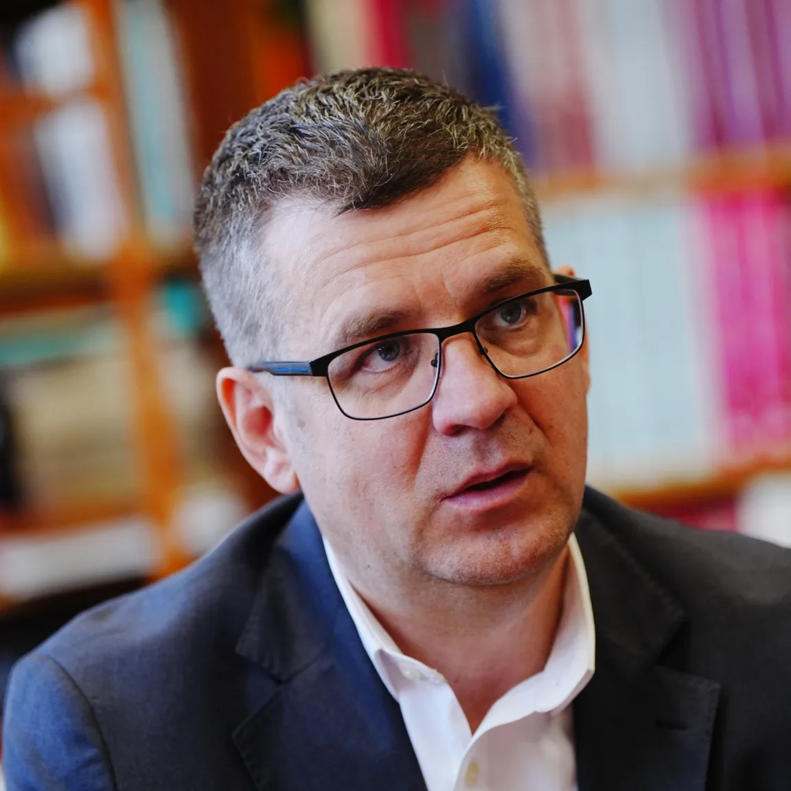 Kilencmilliárd forint pihent Seszták Miklós széfjében, olyan sok pénz, hogy a vagyonnyilatkozatából ki is hagyta