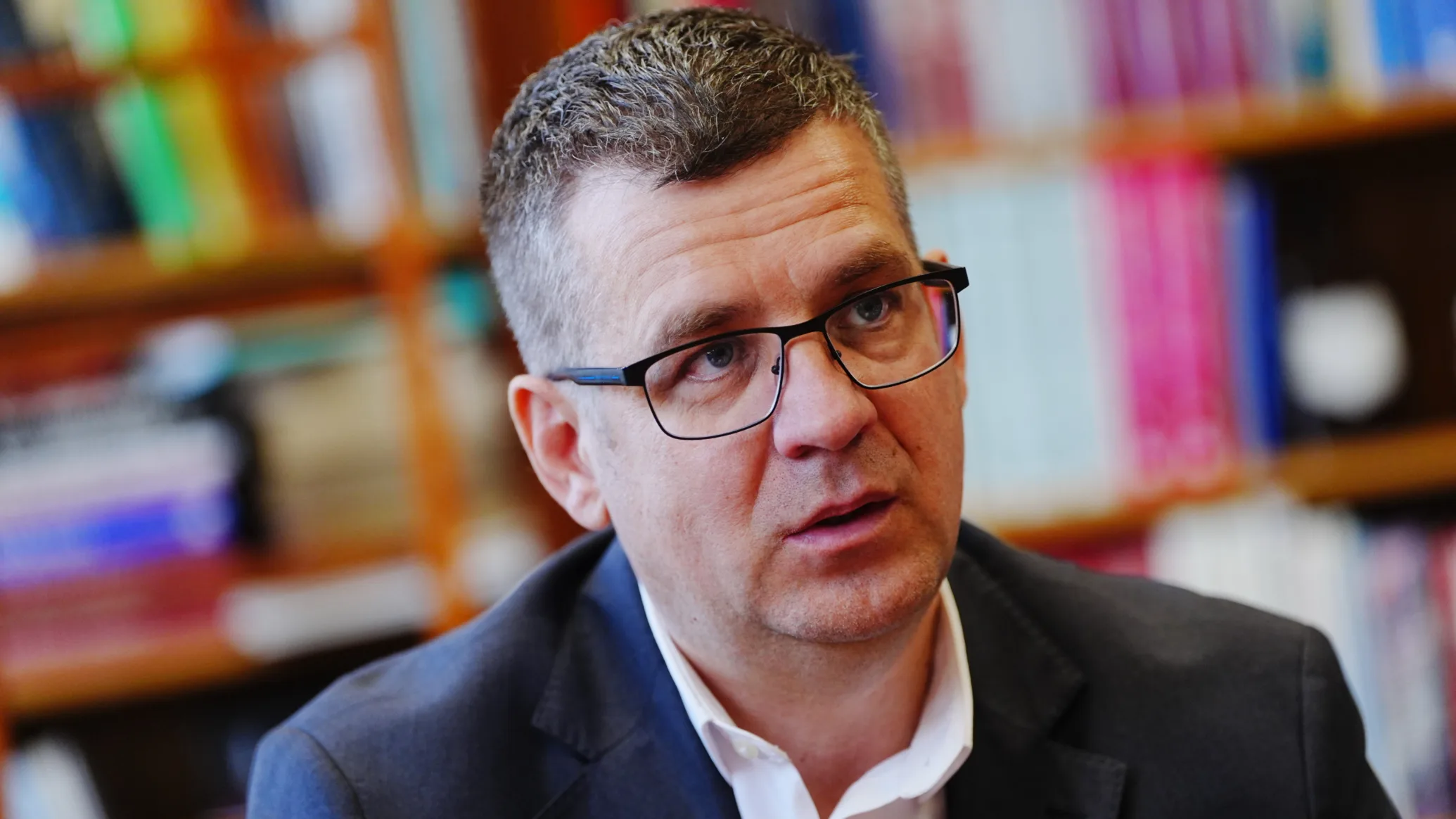 Központi Nyomozó Főügyészség: Jogszerűen figyelték meg Seszták Miklóst