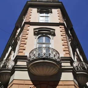 Az NKA kérdőíve is azt mutatja, kénytelen sietni a kormány a botrány mielőbbi lezárásával