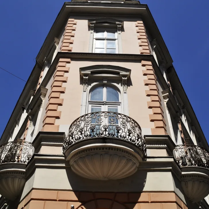 Az NKA kérdőíve is azt mutatja, kénytelen sietni a kormány a botrány mielőbbi lezárásával