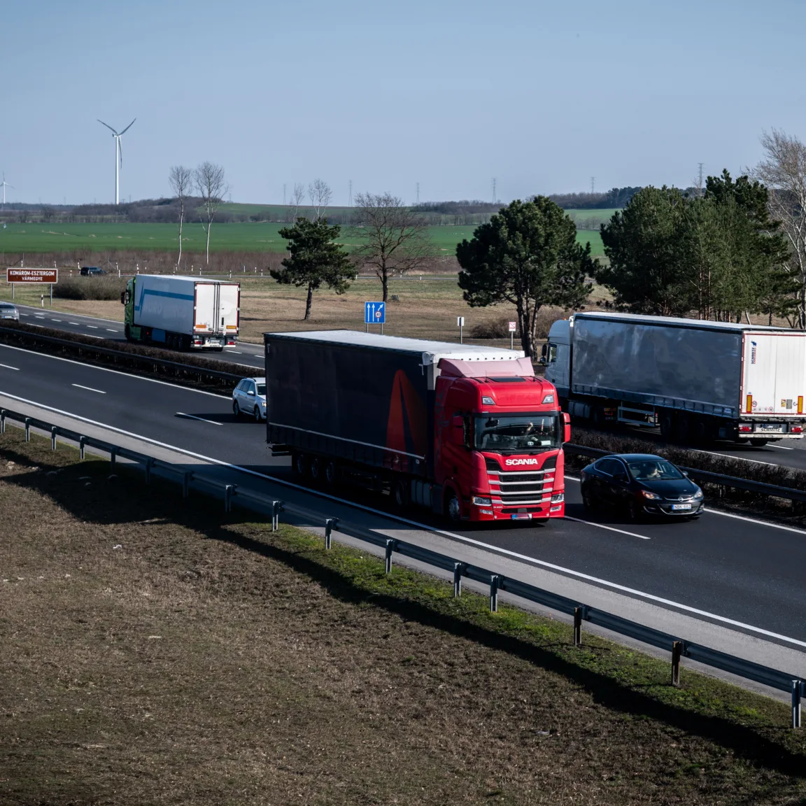 Az útdíjcsalás már üzleti modell, a Tisza-kormány gesztusai ellenére forrnak az indulatok a fuvarozóknál