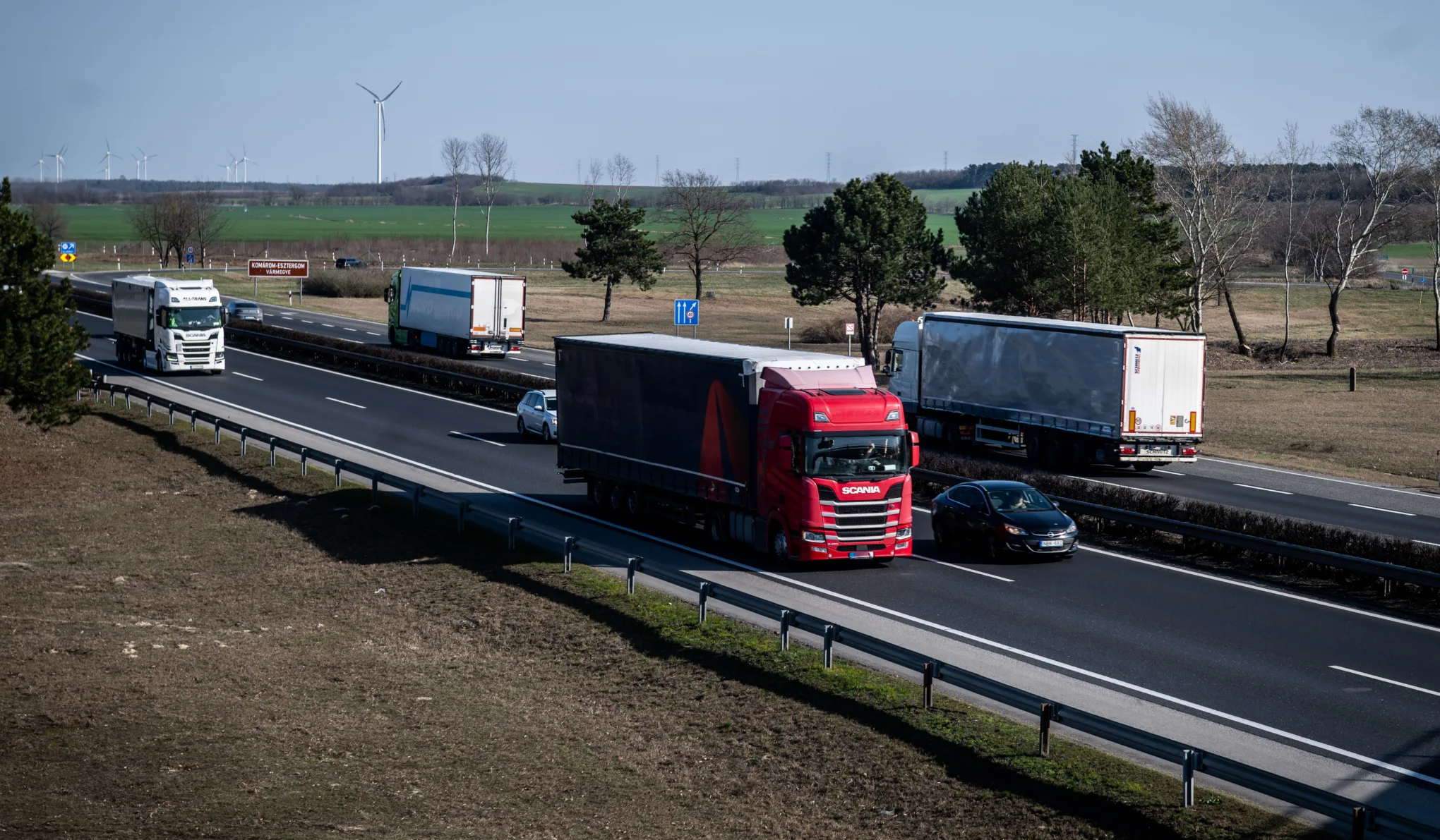 Az útdíjcsalás már üzleti modell, a Tisza-kormány gesztusai ellenére forrnak az indulatok a fuvarozóknál