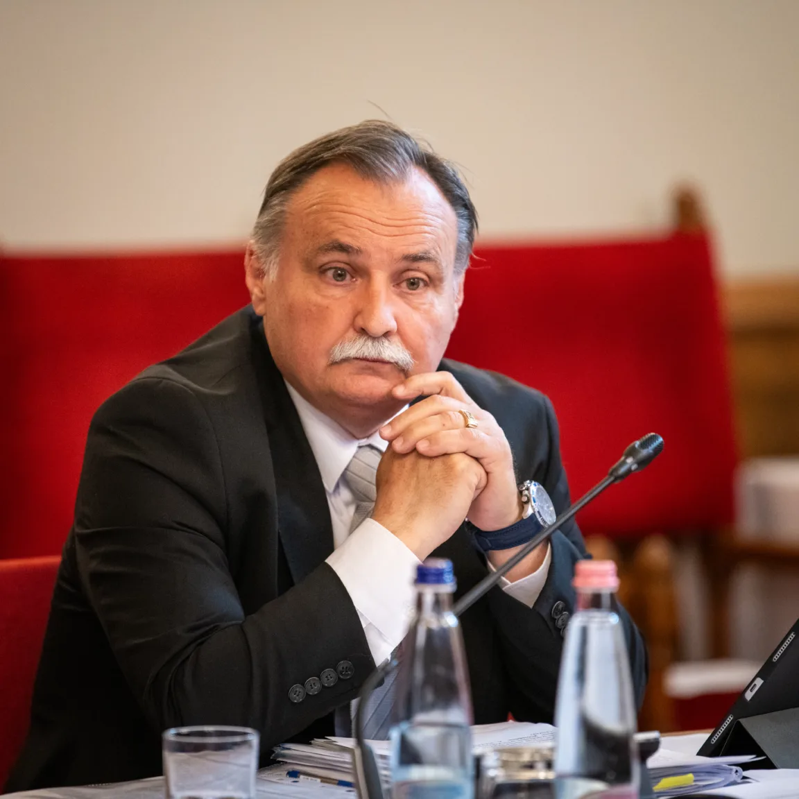Gajdos László szerint a távozó OVF-vezetővel egyetértettek abban, hogy szemléletváltásra van szükség