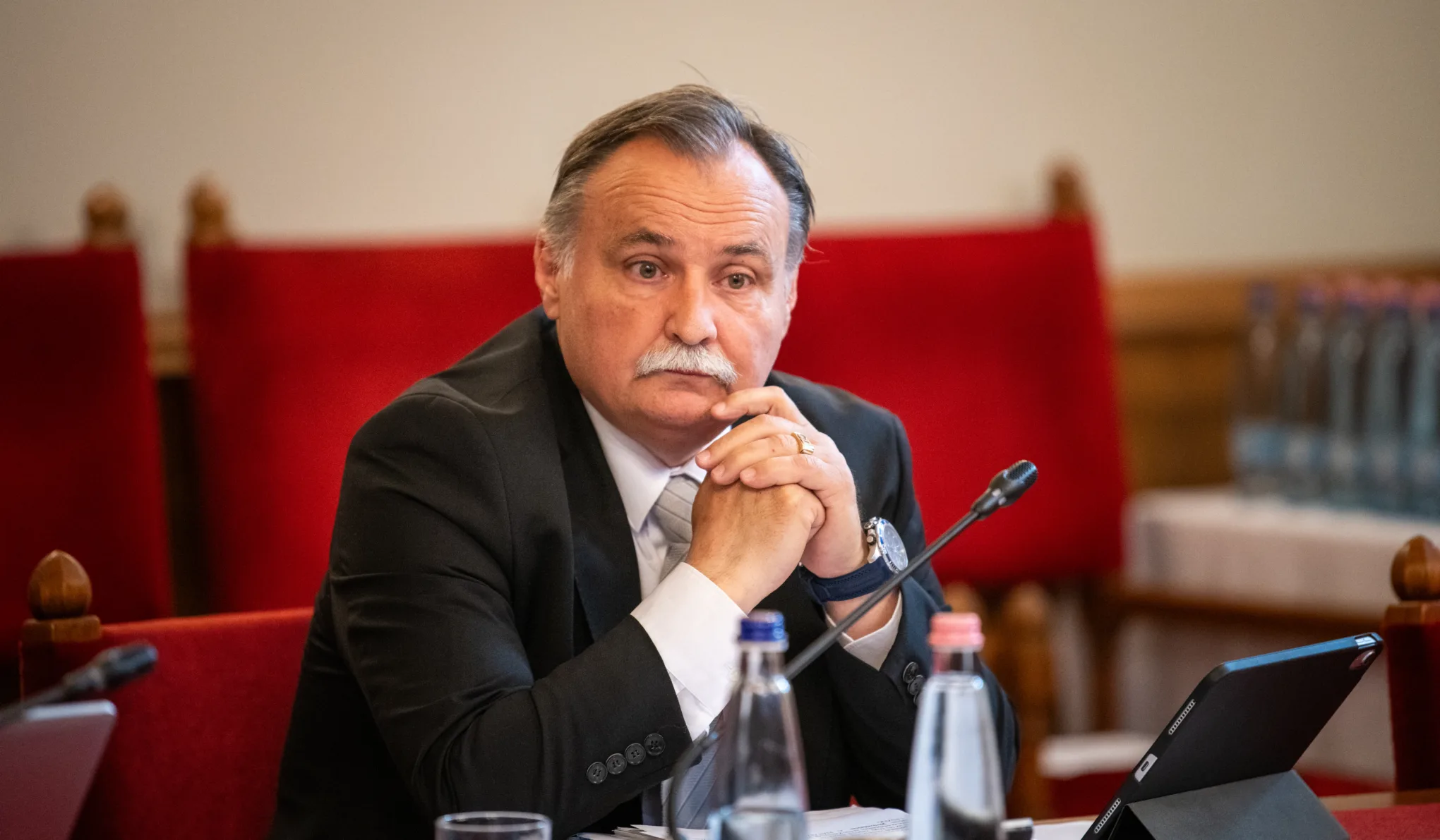 Gajdos László szerint a távozó OVF-vezetővel egyetértettek abban, hogy szemléletváltásra van szükség