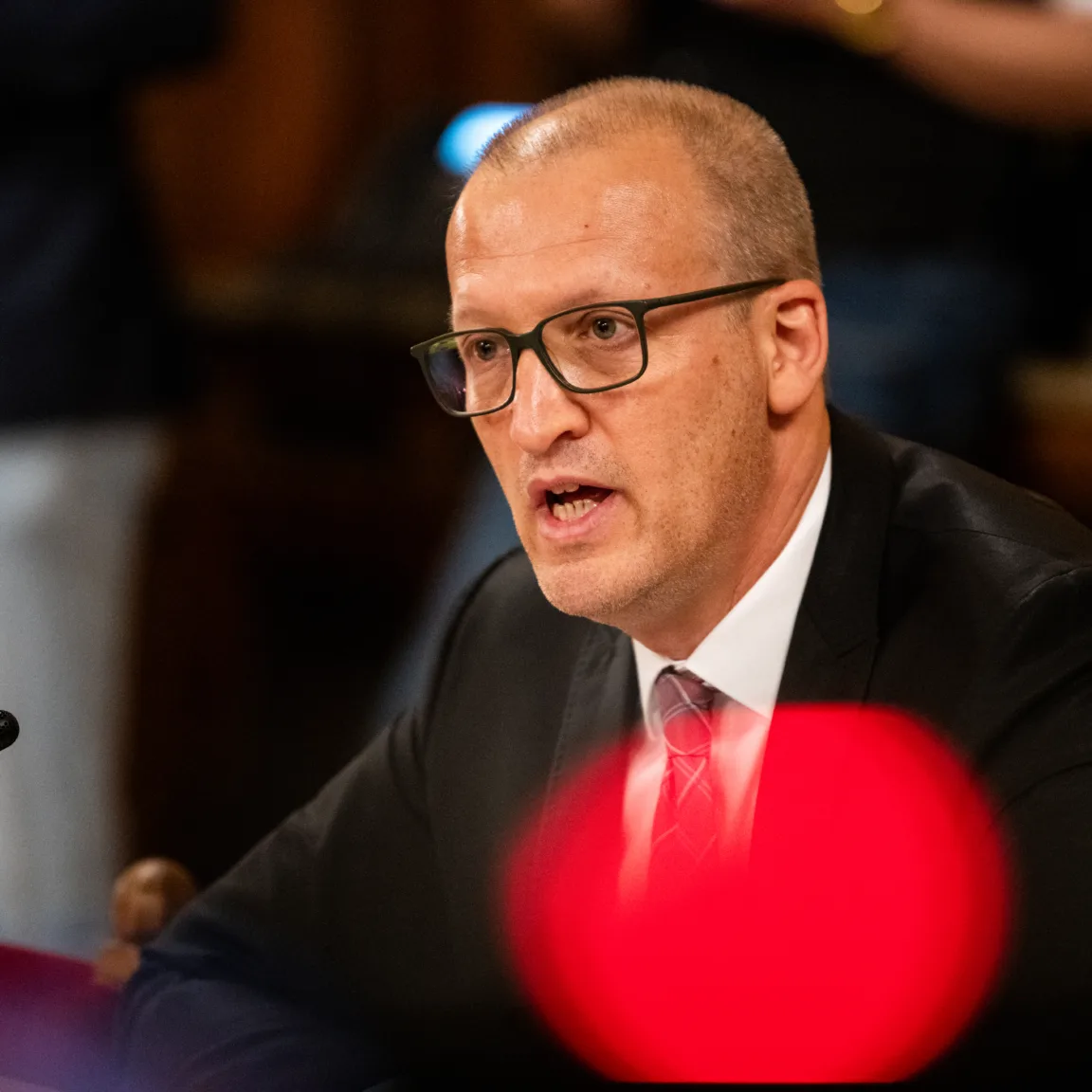 Tarr Zoltán: 21 utazásához vett igénybe VIP váró szolgáltatást Hankó Balázs