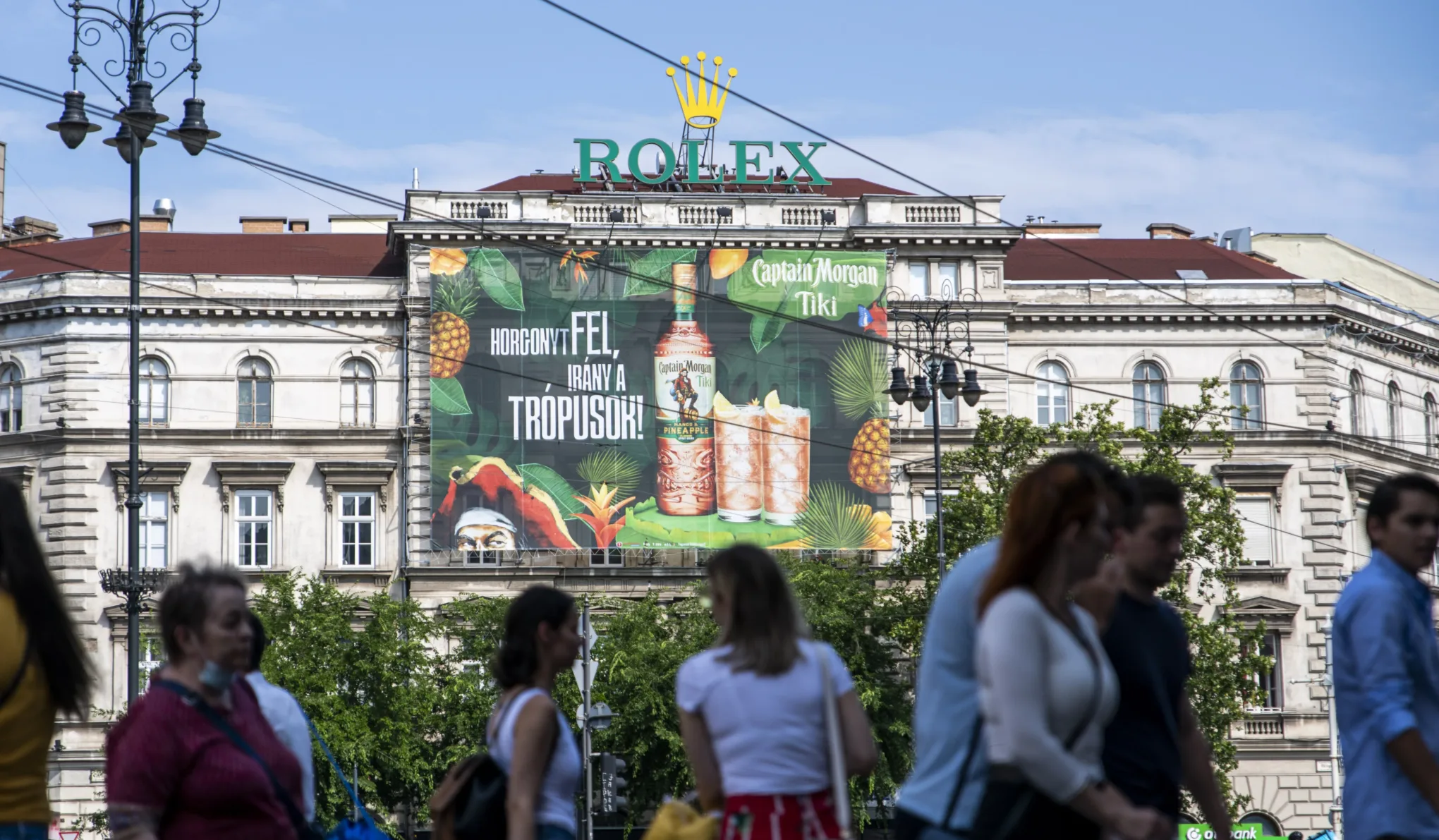 Elfogadták a reklámtilalmi rendeletet Budapest VI. kerületében