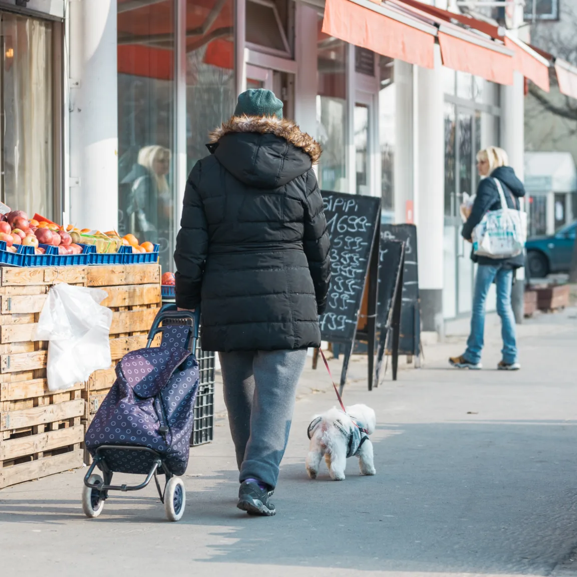 Kötelező munkáltatói befizetéssel alakítanák át a nyugdíj-megtakarításokat